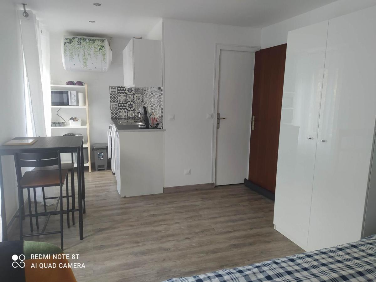 Joli Studio Au Centre D'Uriage Vaulnaveys-le-Haut Bagian luar foto